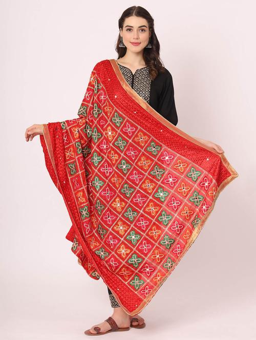 red phulkari dupatta - 20276646 -  Standard Image - 0