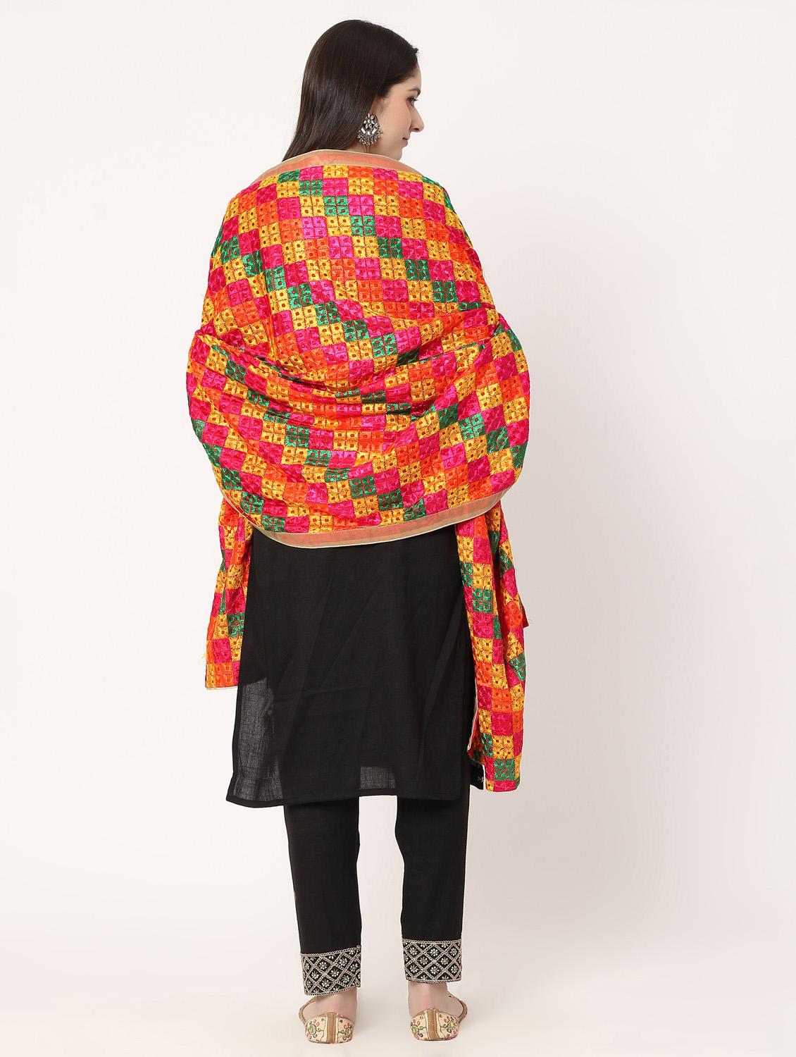 women red phulkari embroidered dupatta - 20276712 - Standard Image - 4