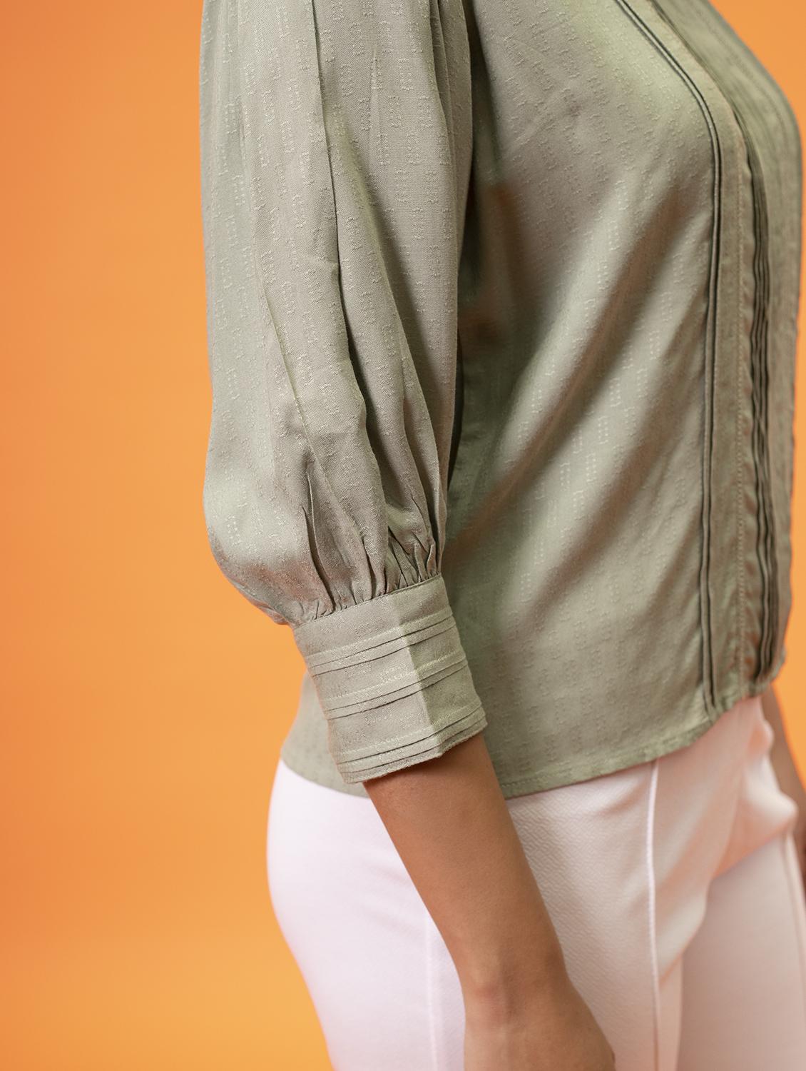 women green solid round neck regular top - 20277769 - Standard Image - 4
