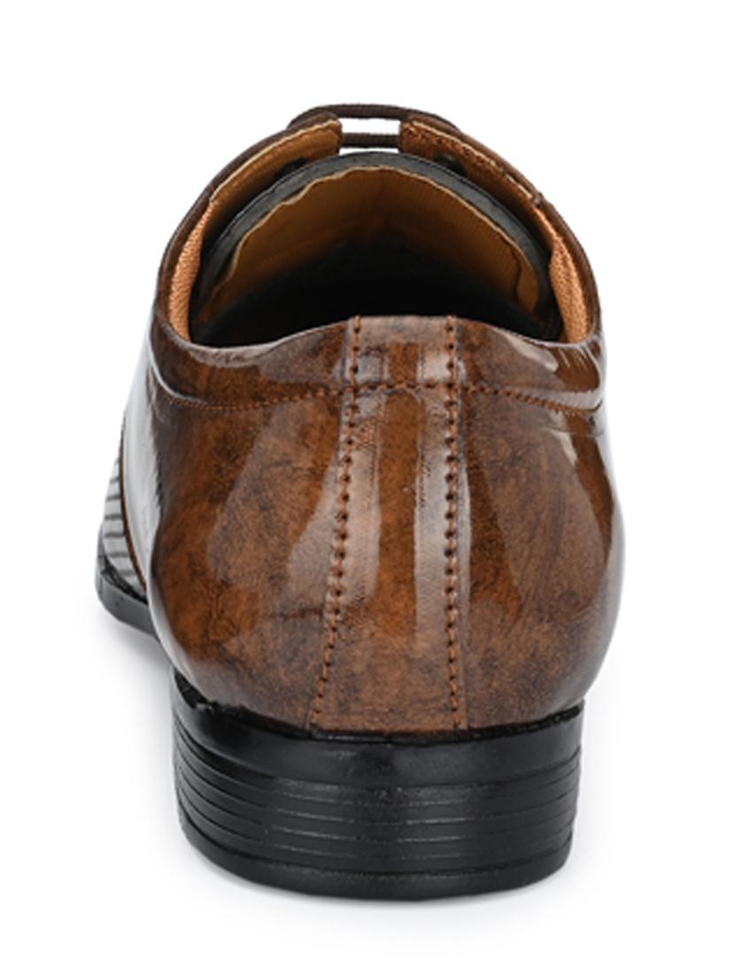 brown lace-up oxford shoes - 20284472 - Standard Image - 4