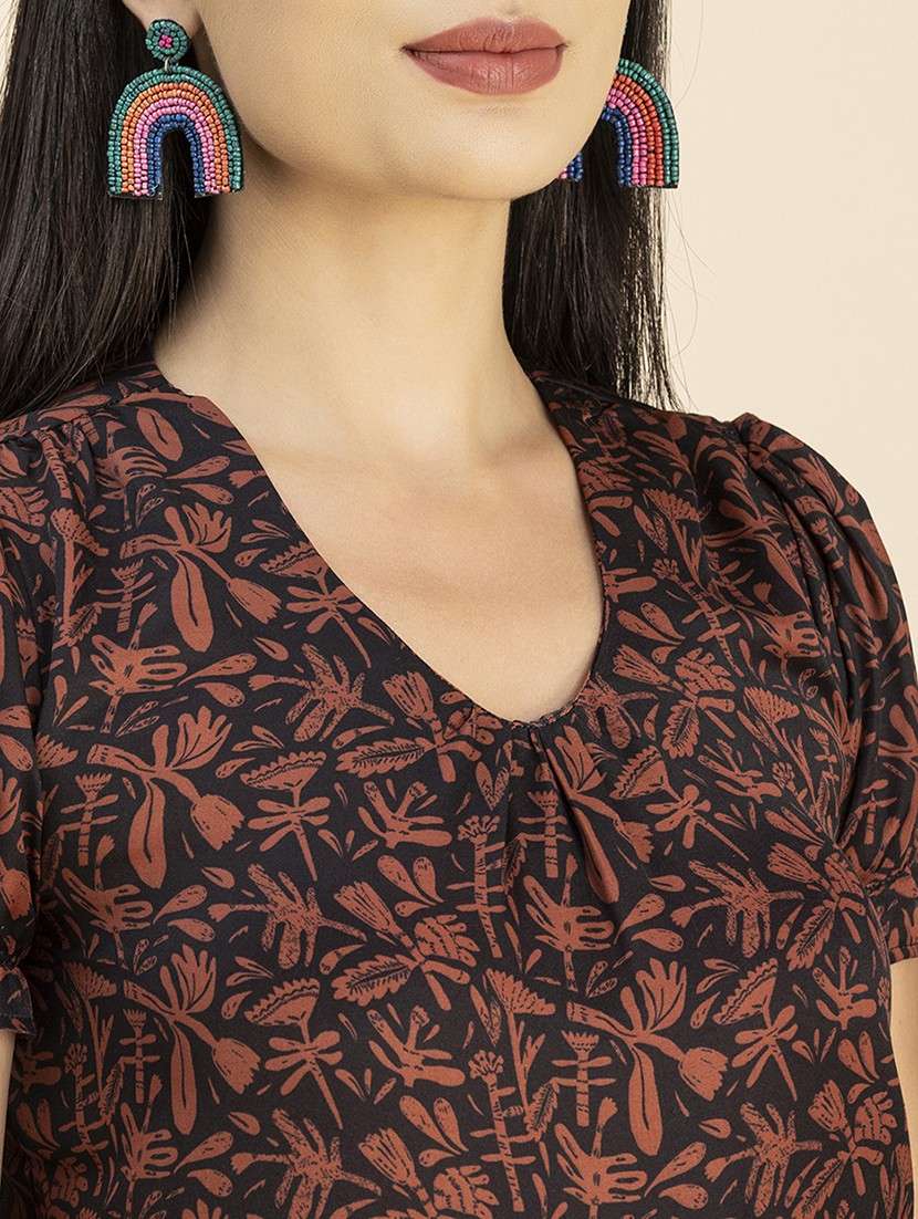 women's straight round neck top - 20288103 -  Standard Image - 4