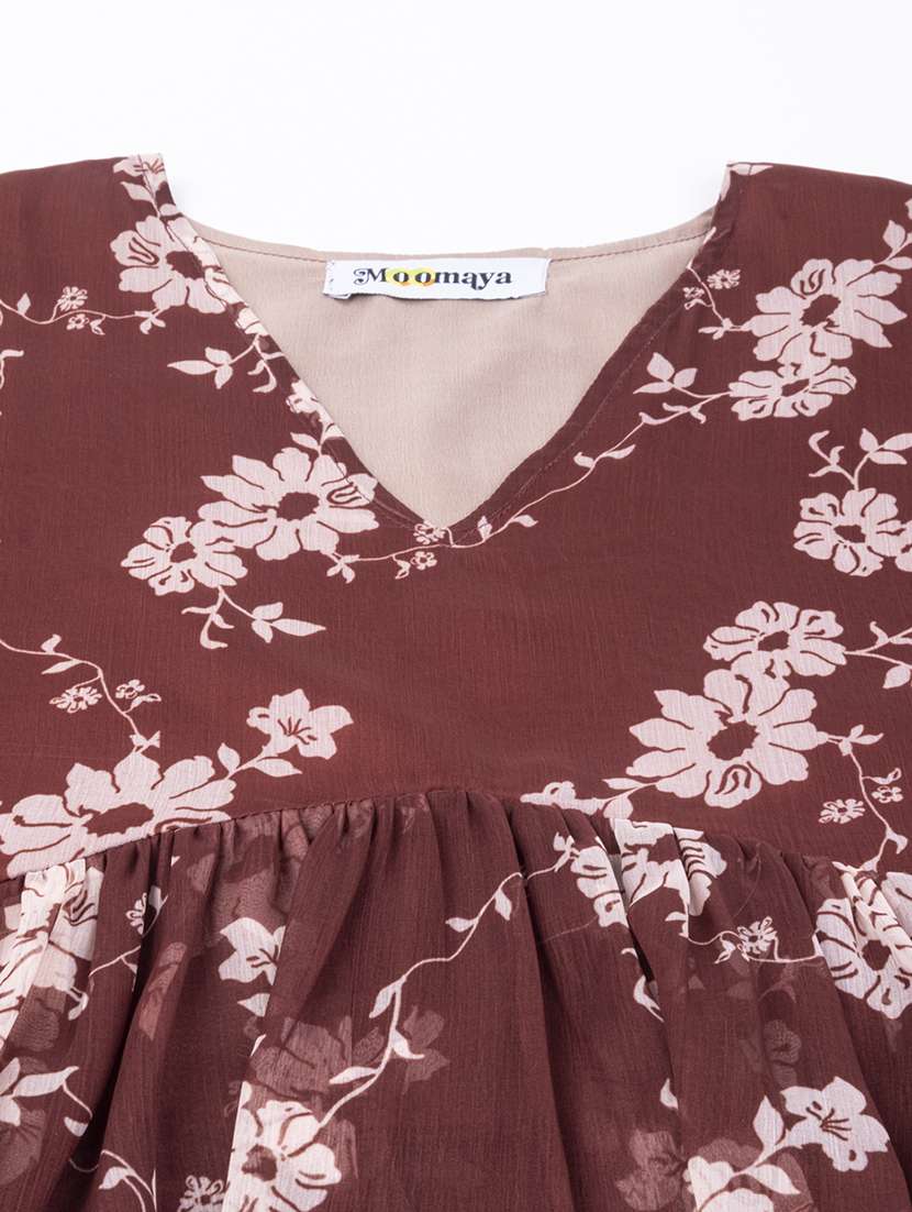 women's crop v neck top - 20288153 - Standard Image - 4