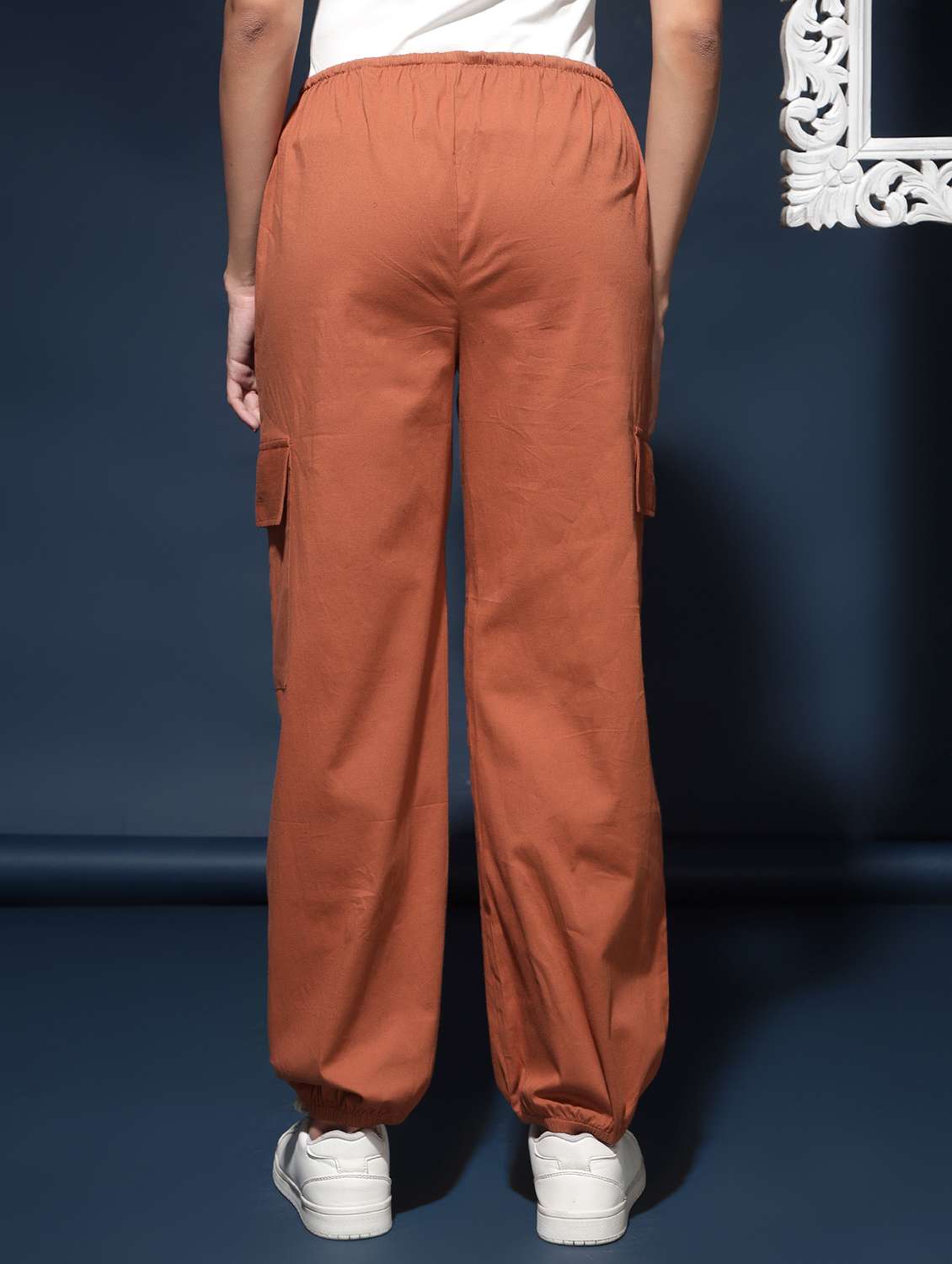 women solid relaxed fit cargo - 20289775 -  Standard Image - 1