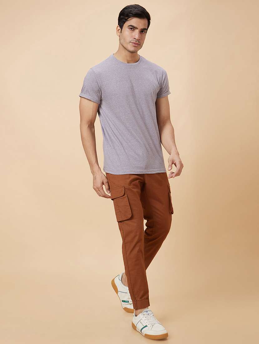 men solid mid rise regular fit cargo - 20289912 -  Standard Image - 4