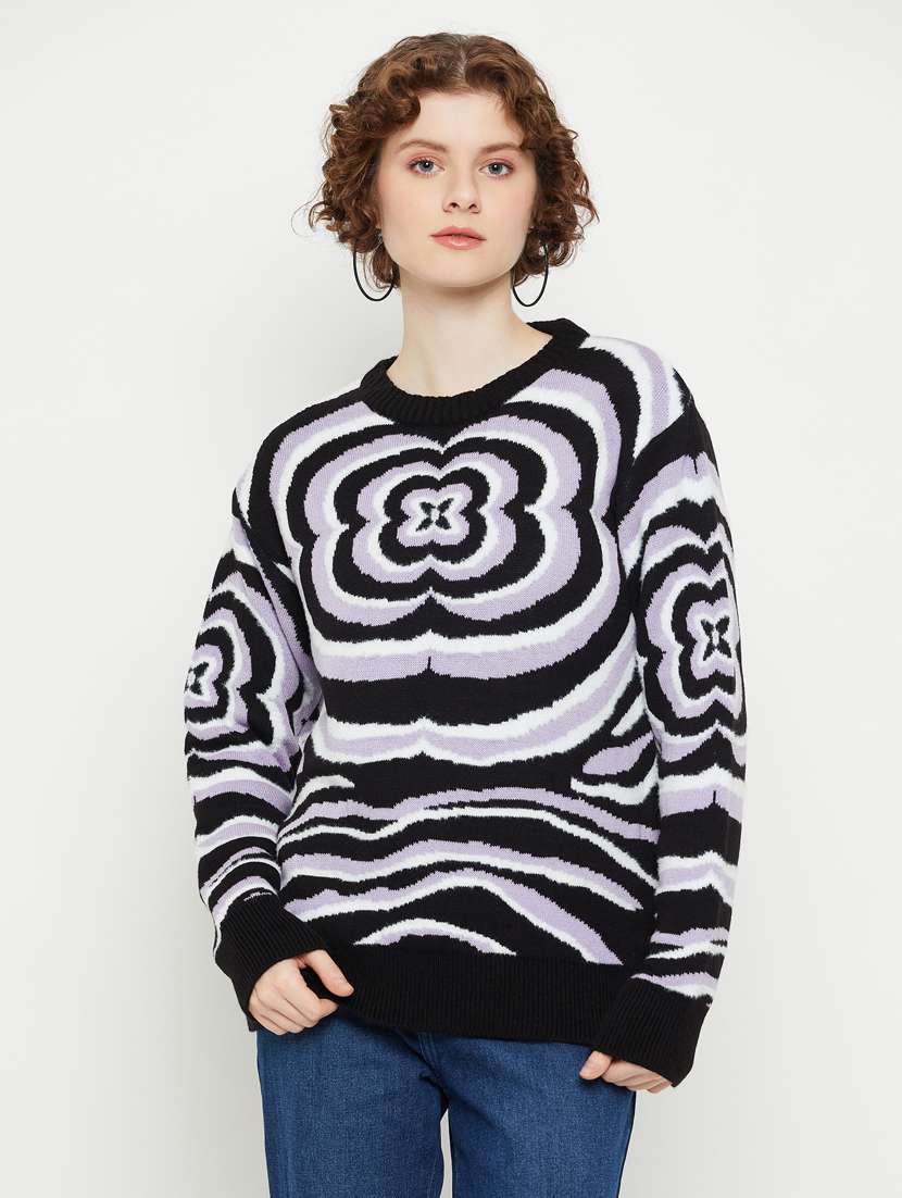 women round neck abstract regular pullover