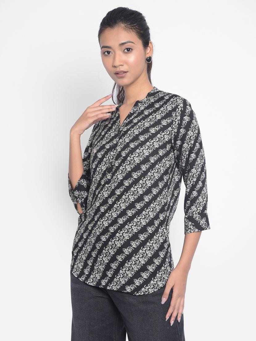 black floral regular top - 20296111 - Standard Image - 1