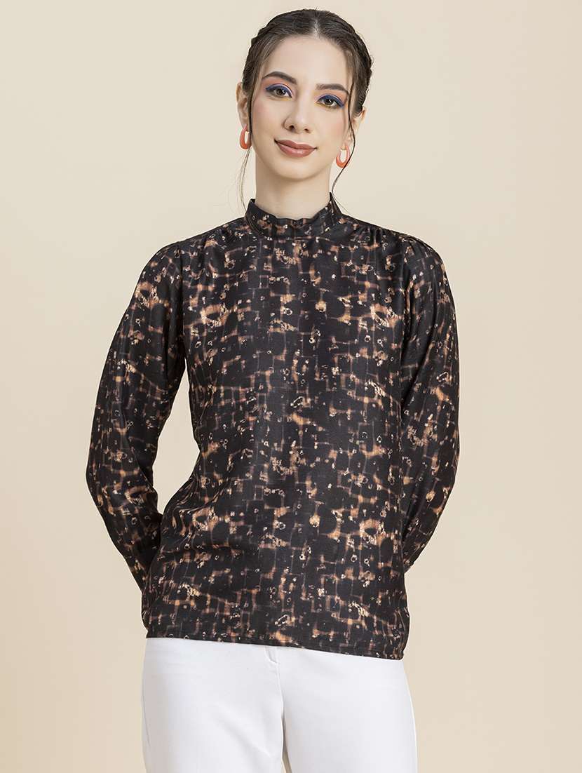 women's straight mock neck top