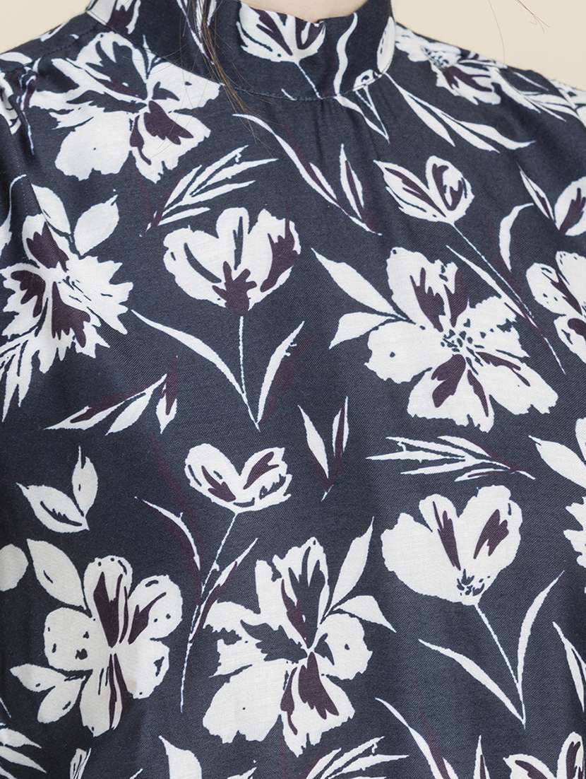 women's straight mock neck top - 20296775 -  Standard Image - 4