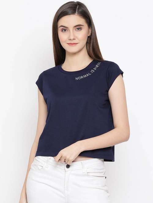 navy blue typography crop t-shirt - 20298836 -  Standard Image - 0