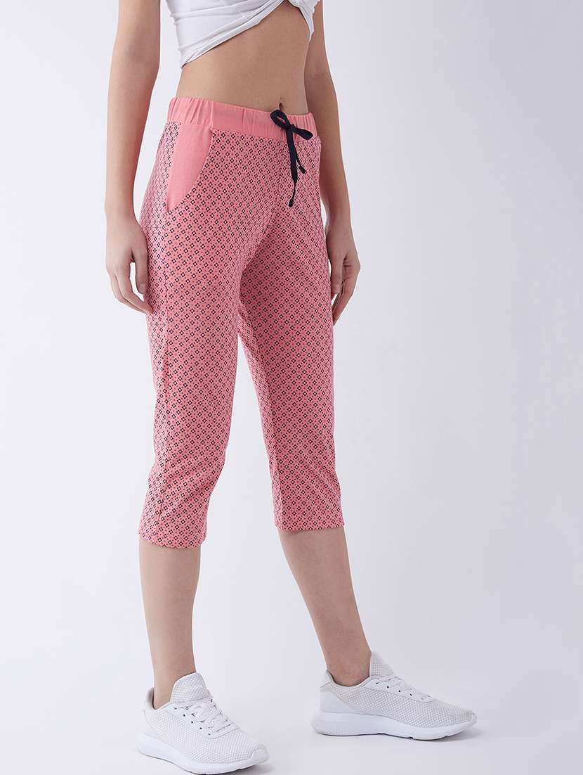 women mid rise printed capri  - 20300184 -  Standard Image - 1
