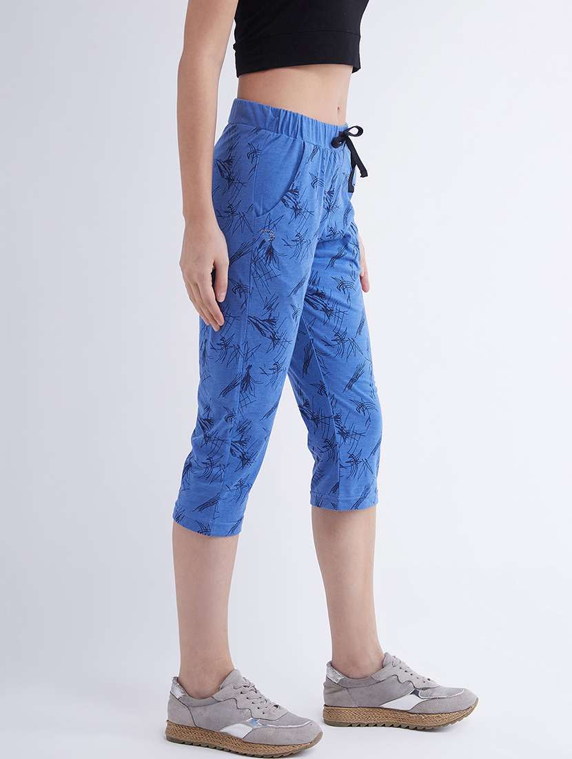 women mid rise printed capri  - 20300185 -  Standard Image - 1