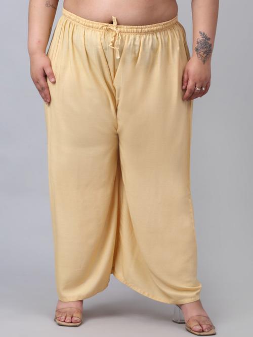 women mid rise solid flared palazzo - 20300685 - Standard Image - 0