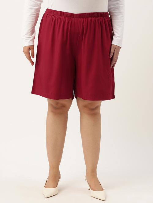 maroon solid knee length short - 20302778 - Standard Image - 0