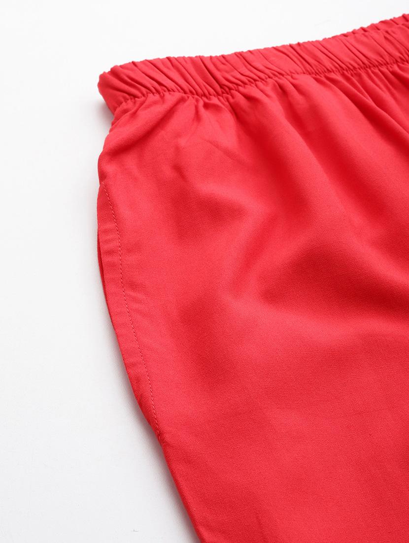 red solid knee length short - 20302781 - Standard Image - 4