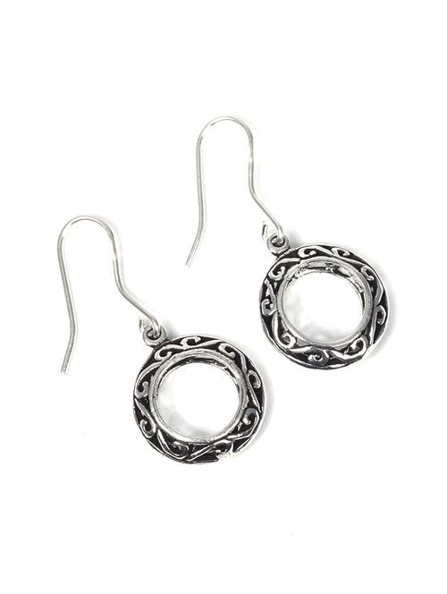 women silver hoop earrings - 20309536 -  Standard Image - 0