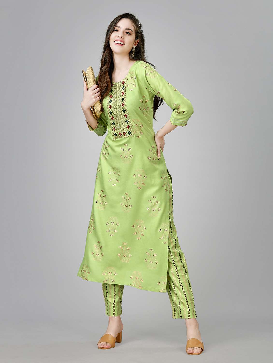 women green round neck kurta pant set - 20317903 -  Standard Image - 1