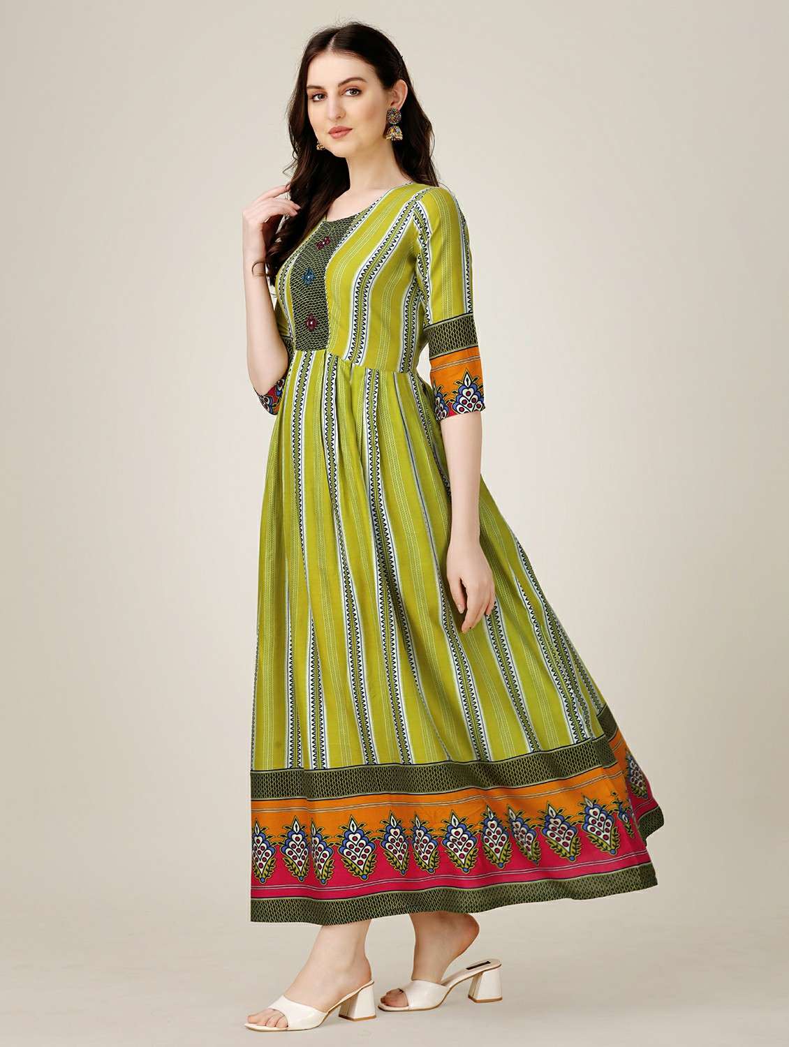 women green round neck anarkali kurta - 20317917 - Standard Image - 1