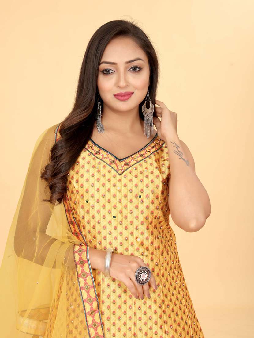 yellow silk flared gown - 20318203 -  Standard Image - 4