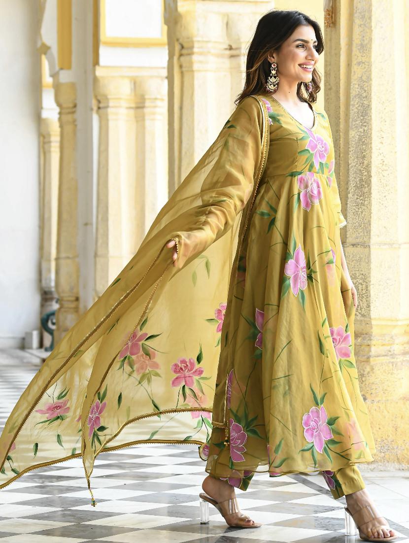 olive floral print suit set - 20321916 - Standard Image - 1