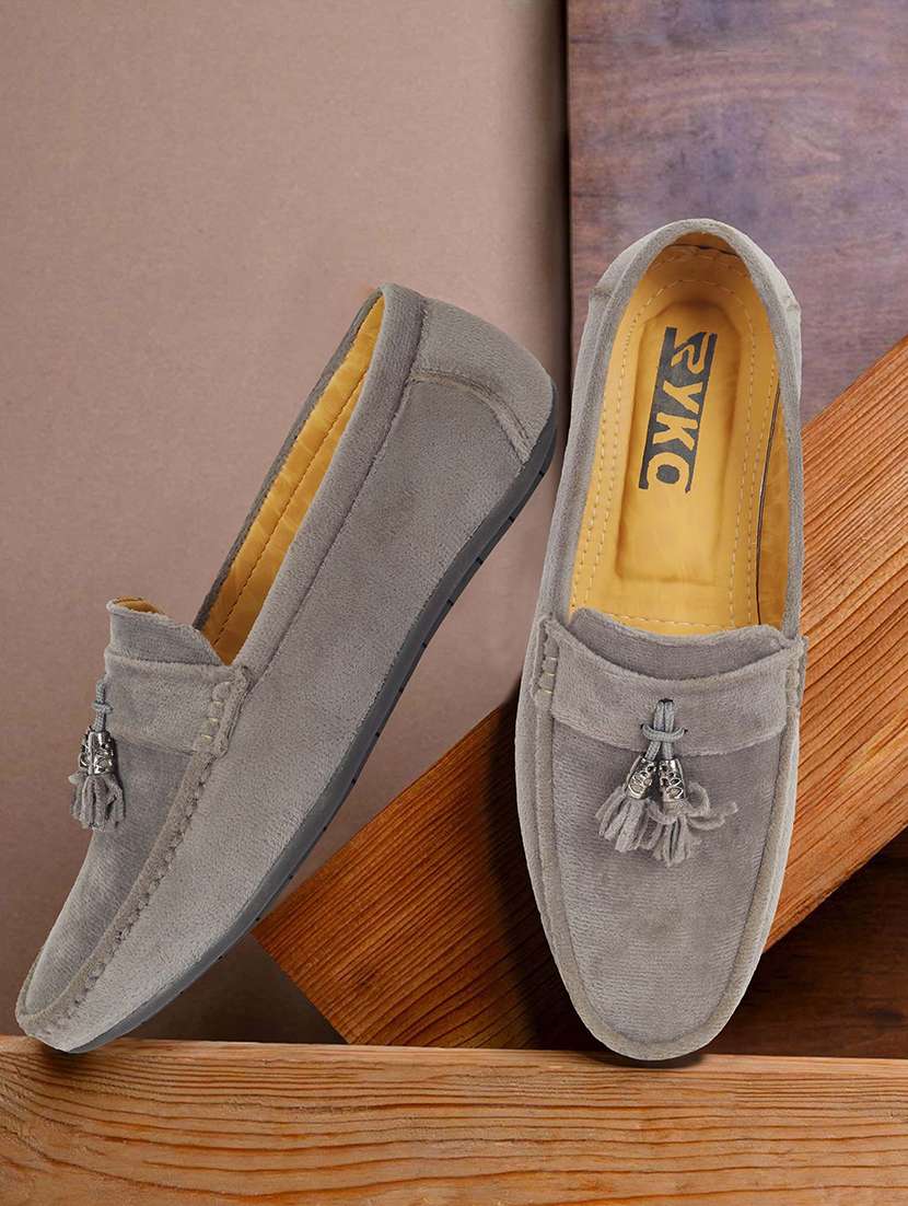 men slip on tassle detailing loafers