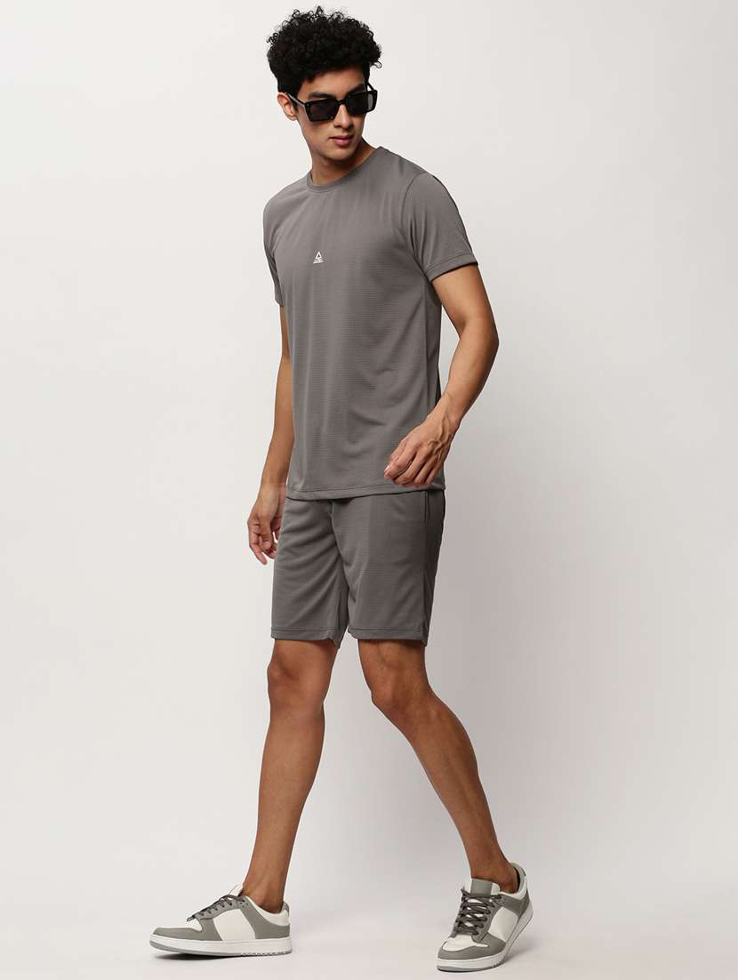 men round neck shorts & t-shirt co-ord set - 20325313 -  Standard Image - 4