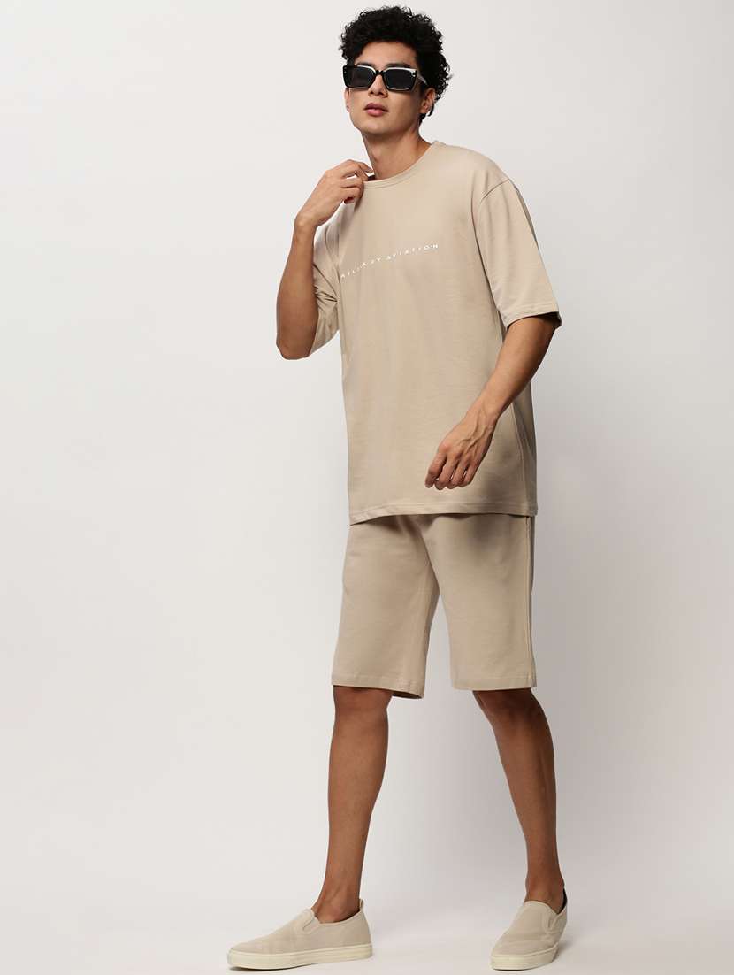 men round neck shorts & t-shirt co-ord set - 20325322 -  Standard Image - 4