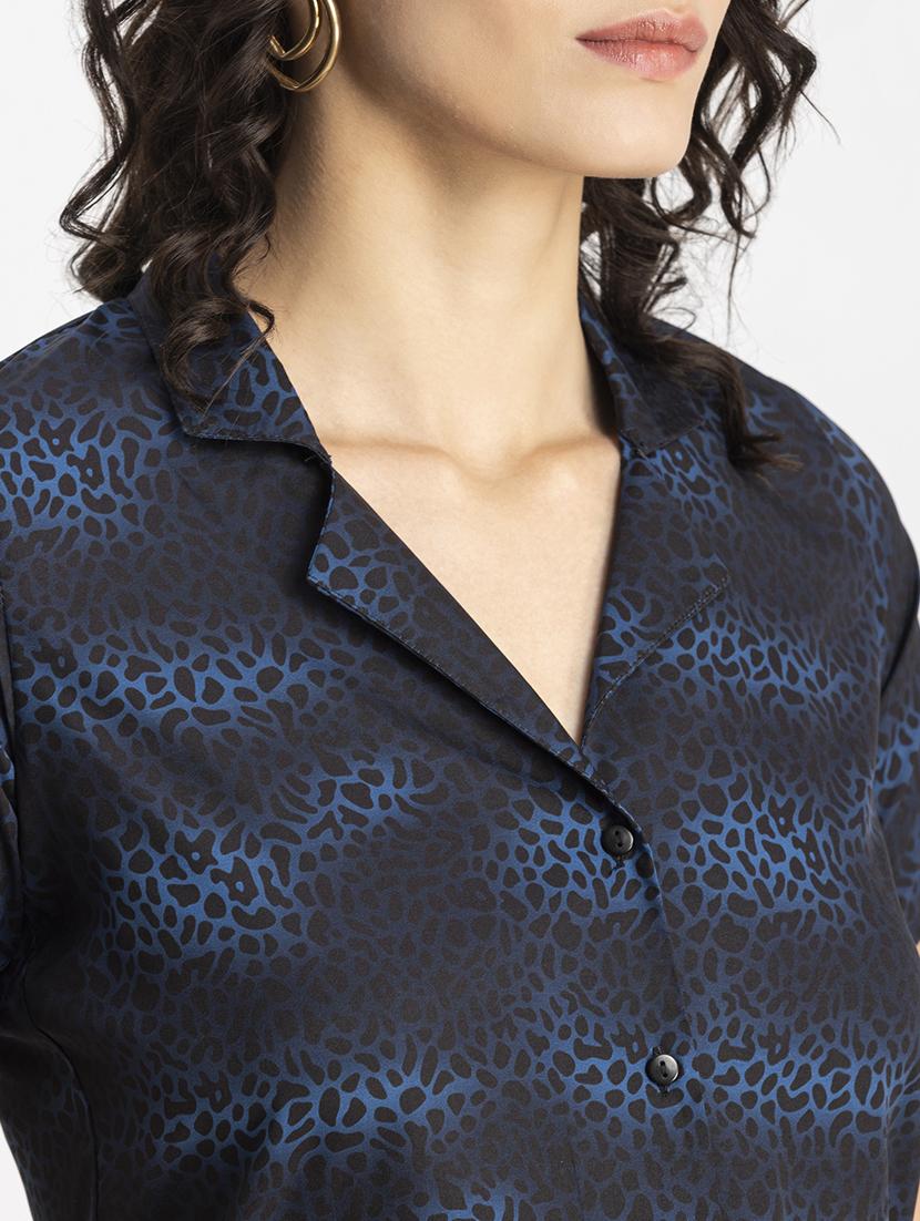 navy blue animal print crop shirt - 20325804 - Standard Image - 4