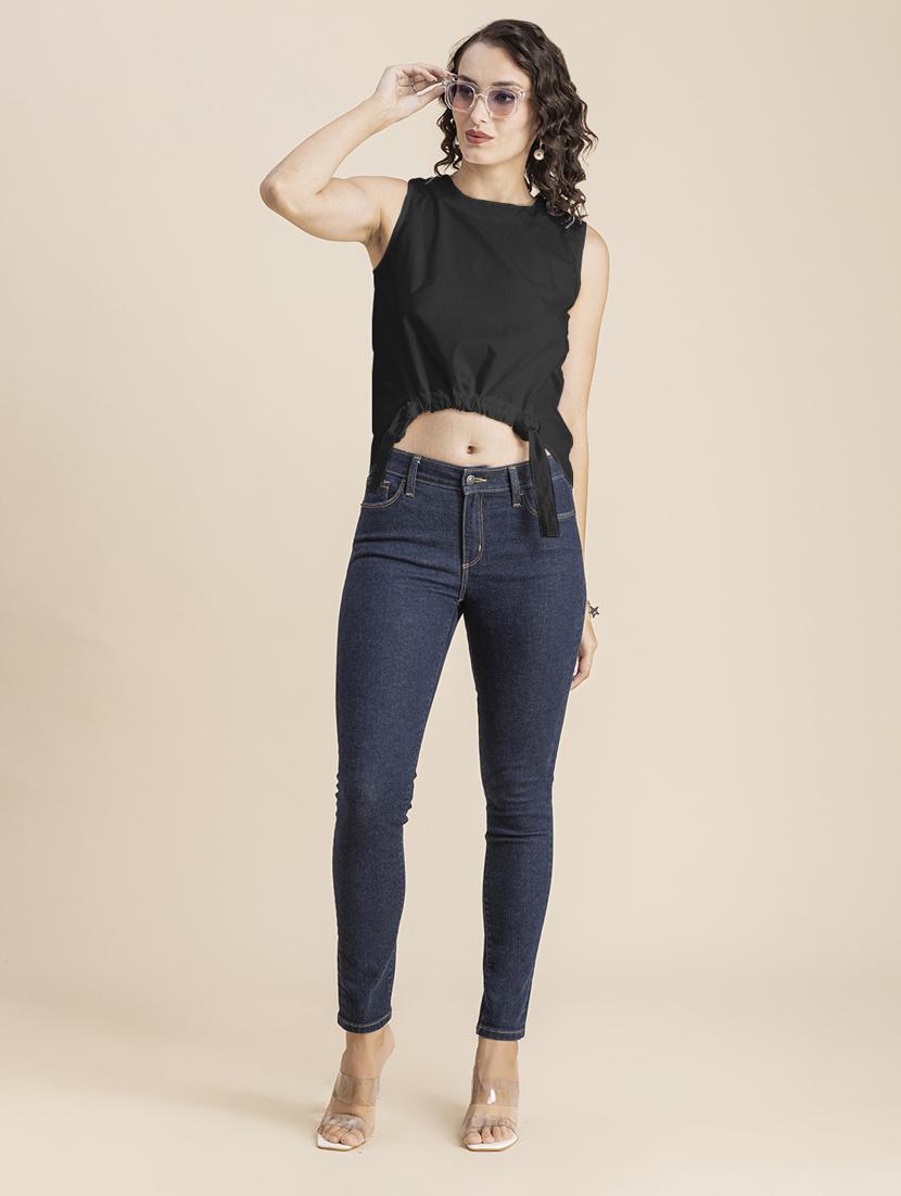 black solid sleeveless crop top - 20325822 - Standard Image - 4