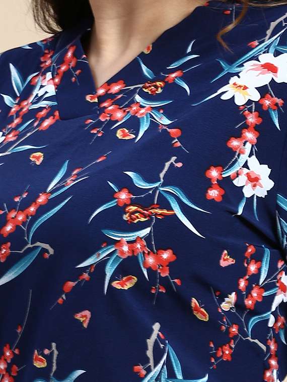 navy blue floral straight top - 20325873 -  Standard Image - 4