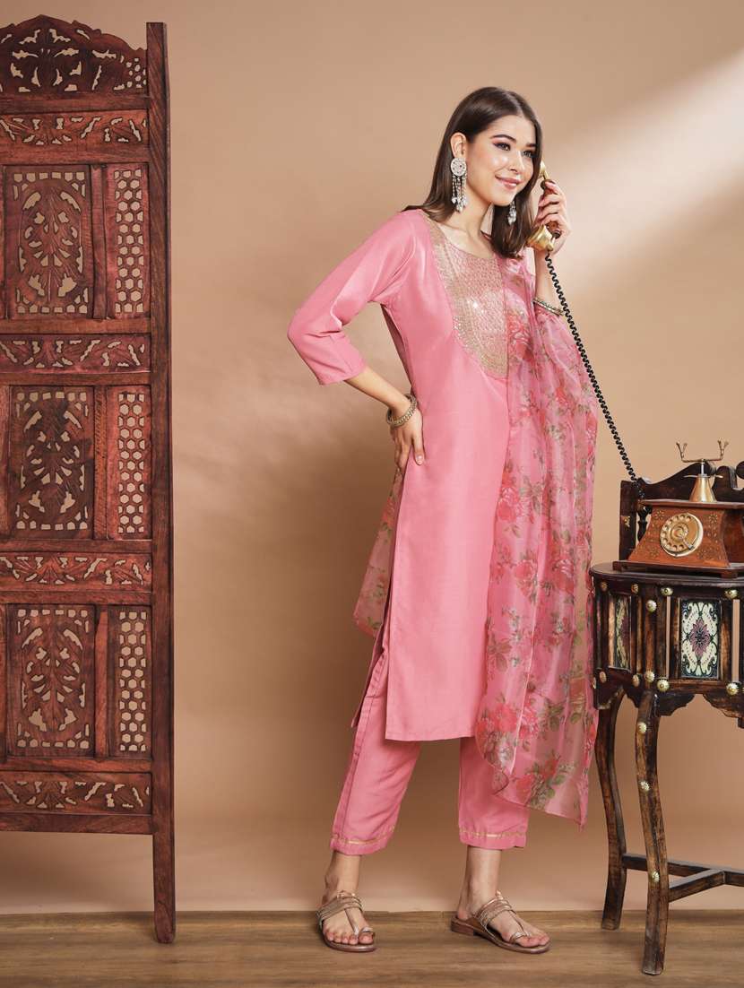 women three quarter sleeve kurta pant with dupatta set - 20329886 -  Standard Image - 1