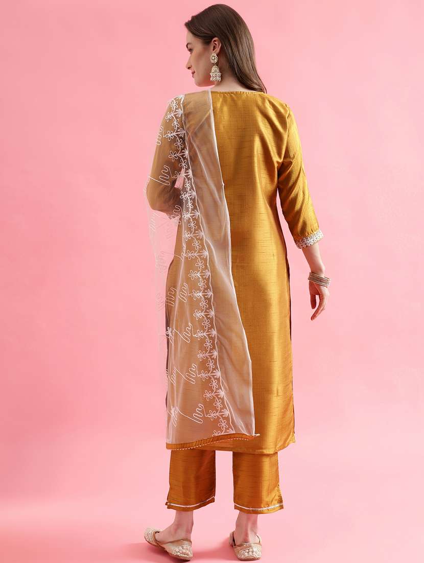 women three quarter sleeve kurta pant with dupatta set - 20329888 -  Standard Image - 1