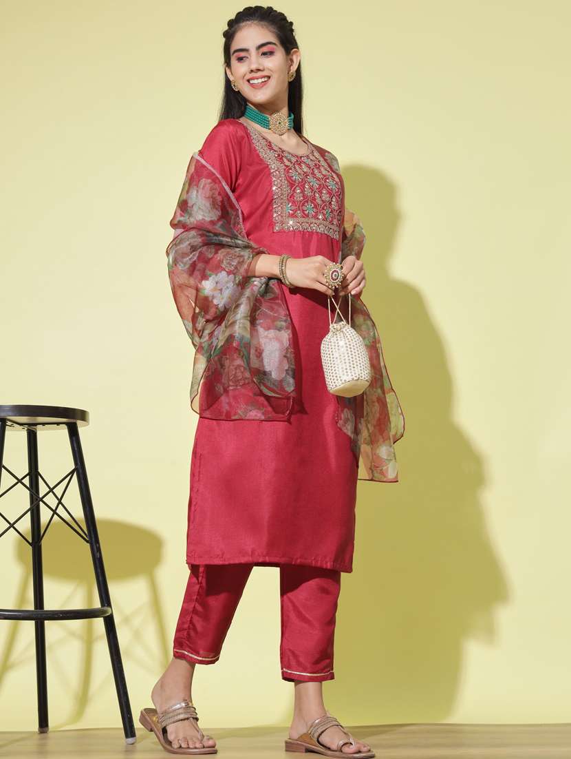 women three quarter sleeve kurta pant with dupatta set - 20329929 - Standard Image - 1