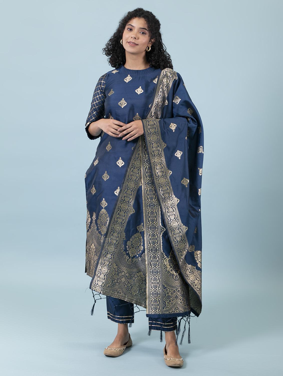women three quarter sleeve kurta pant with dupatta set - 20329941 - Zoom Image - 0