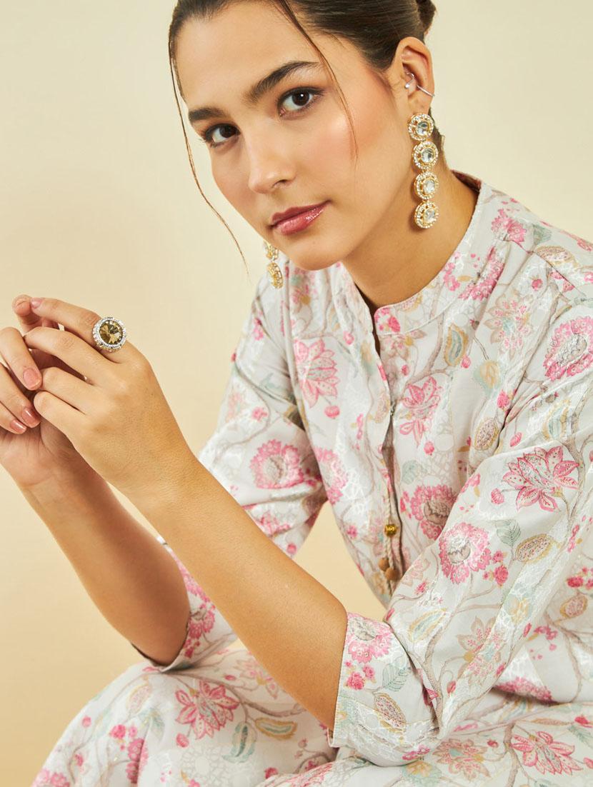women white mandarin neck a-line kurta - 20331270 - Standard Image - 4