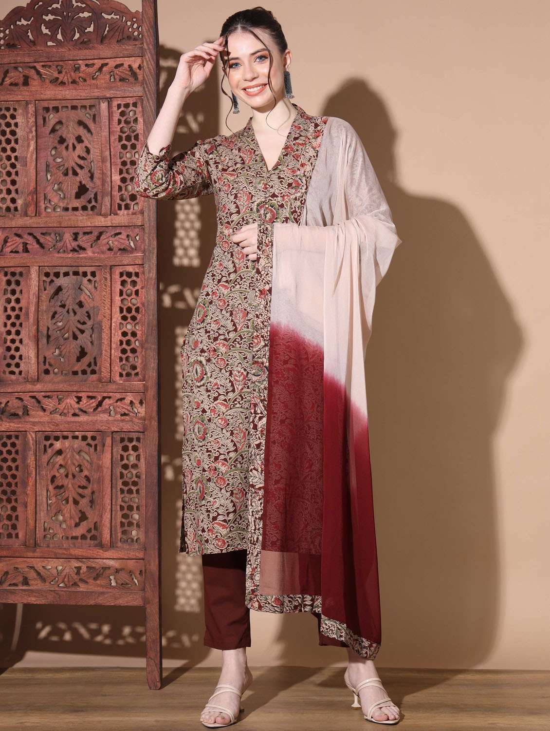 red three quarter sleeve kurta pant set