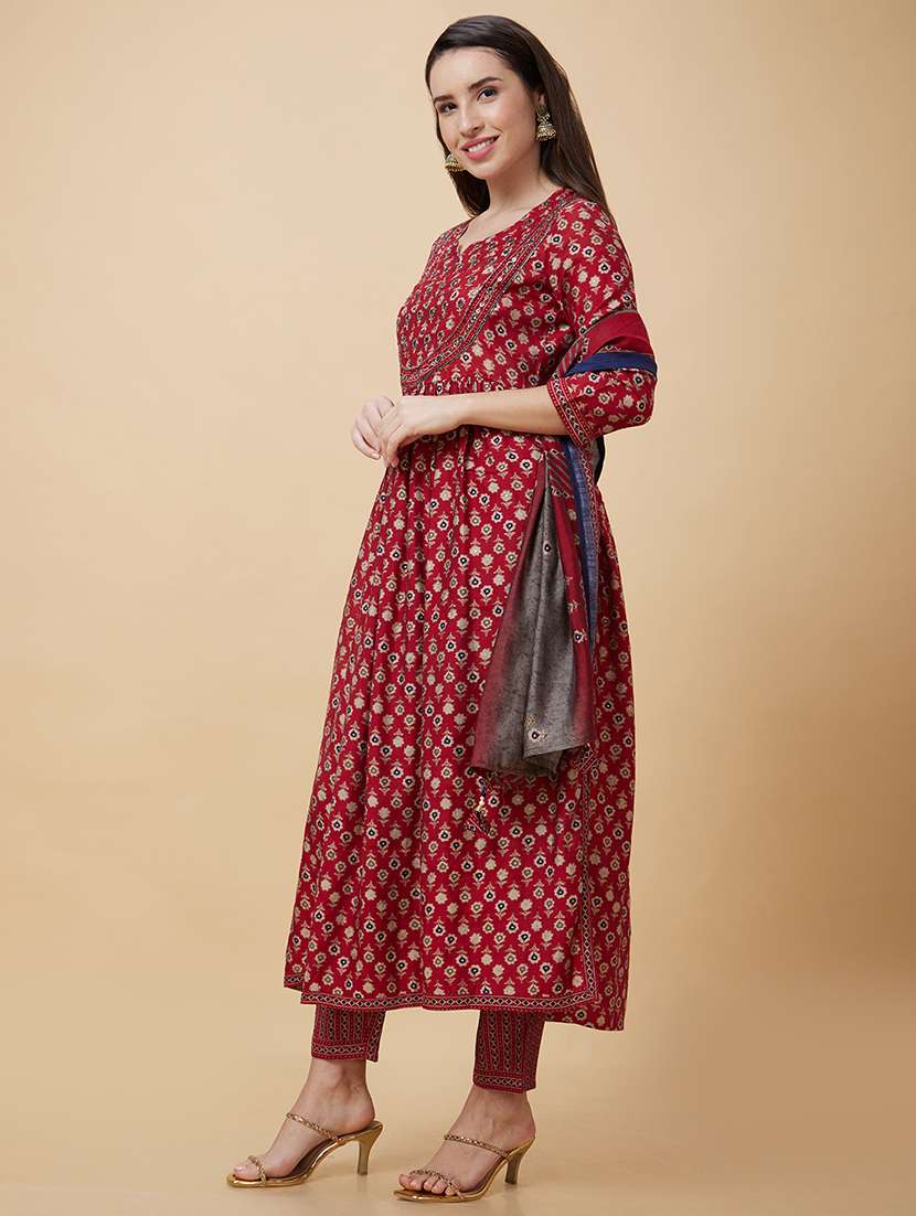 women maroon kurta dupatta set - 20343212 -  Standard Image - 1