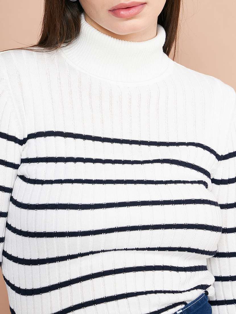 Women Striped Turtle Neck Pullover