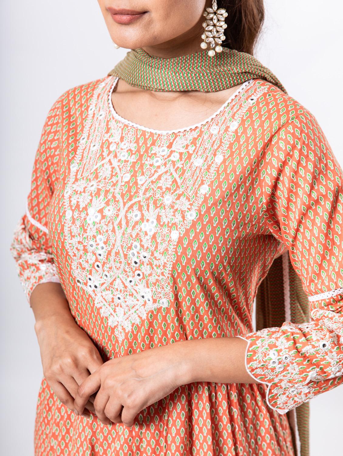 orange three quarter sleeve kurta dupatta set - 20349673 - Standard Image - 4