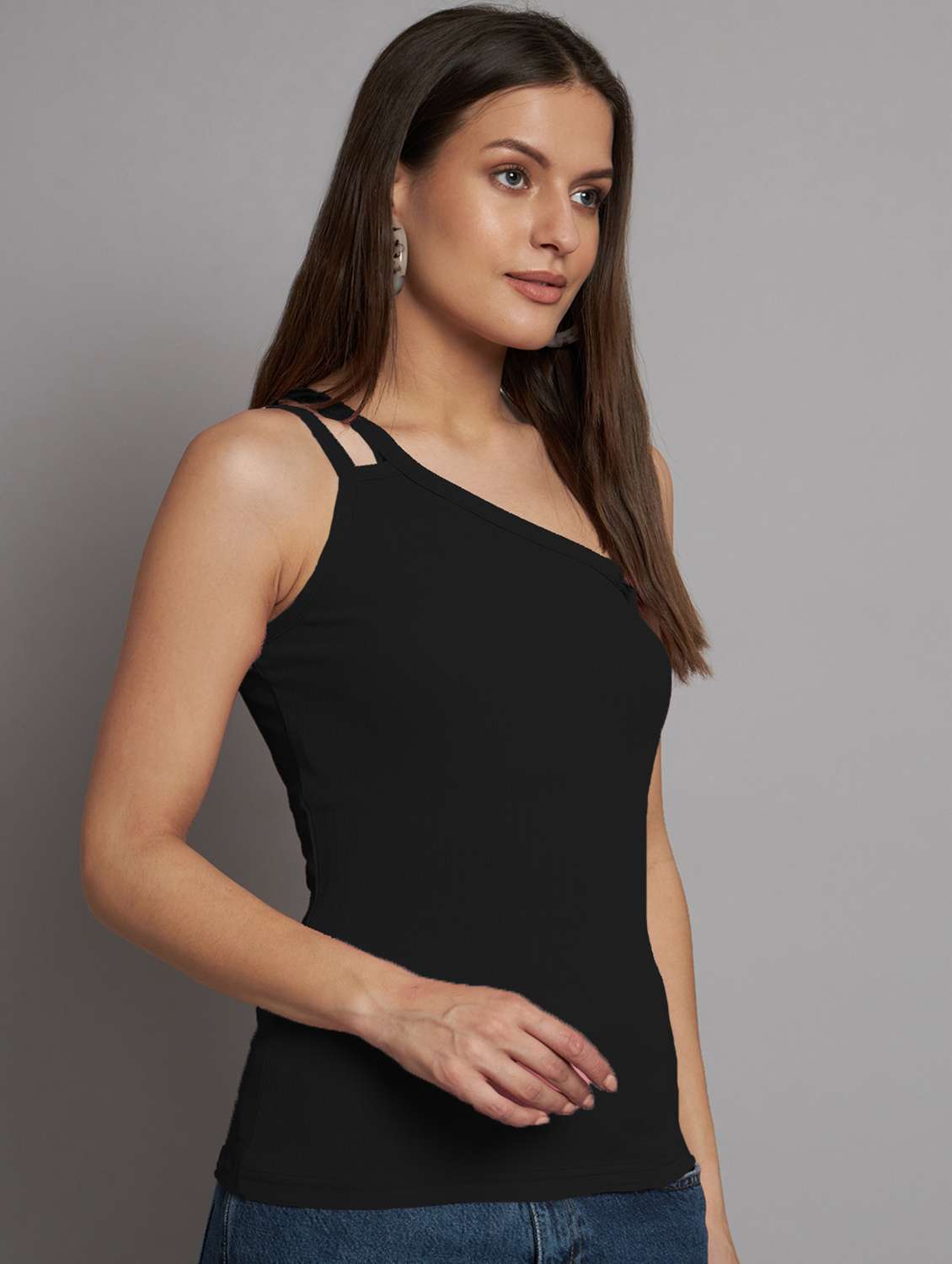 black solid regular top - 20355021 -  Standard Image - 1