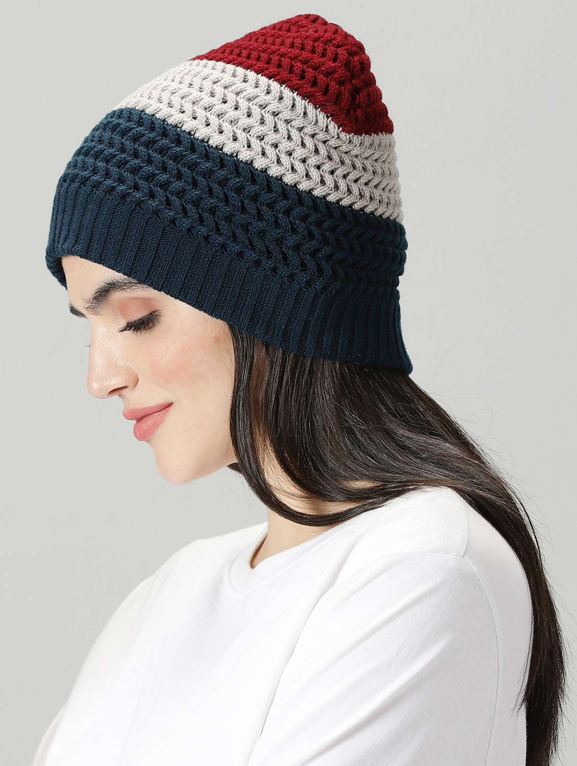 ausk women's winter cap - 20362188 -  Standard Image - 1