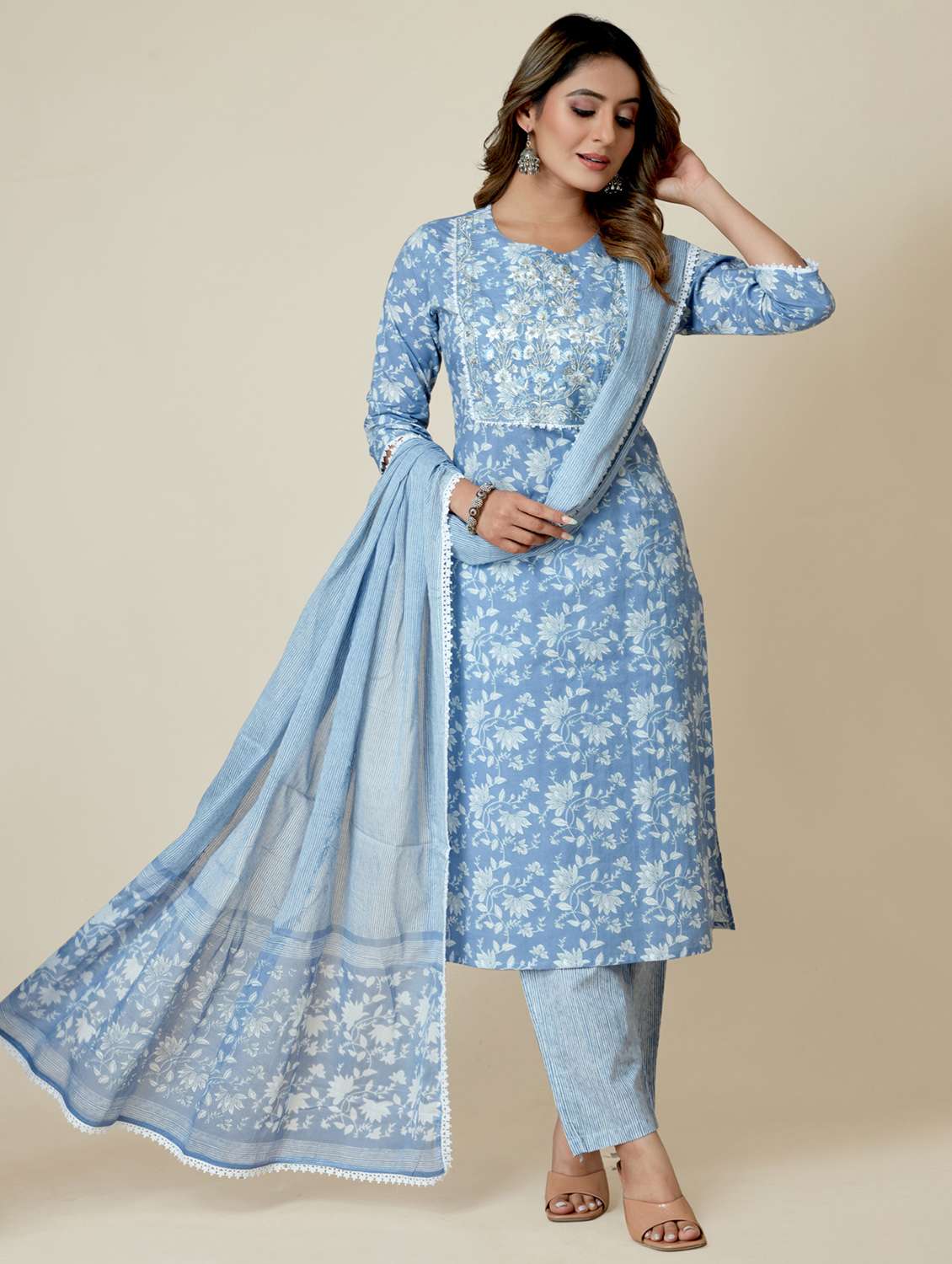 women three quarter sleeve kurta pant with dupatta set