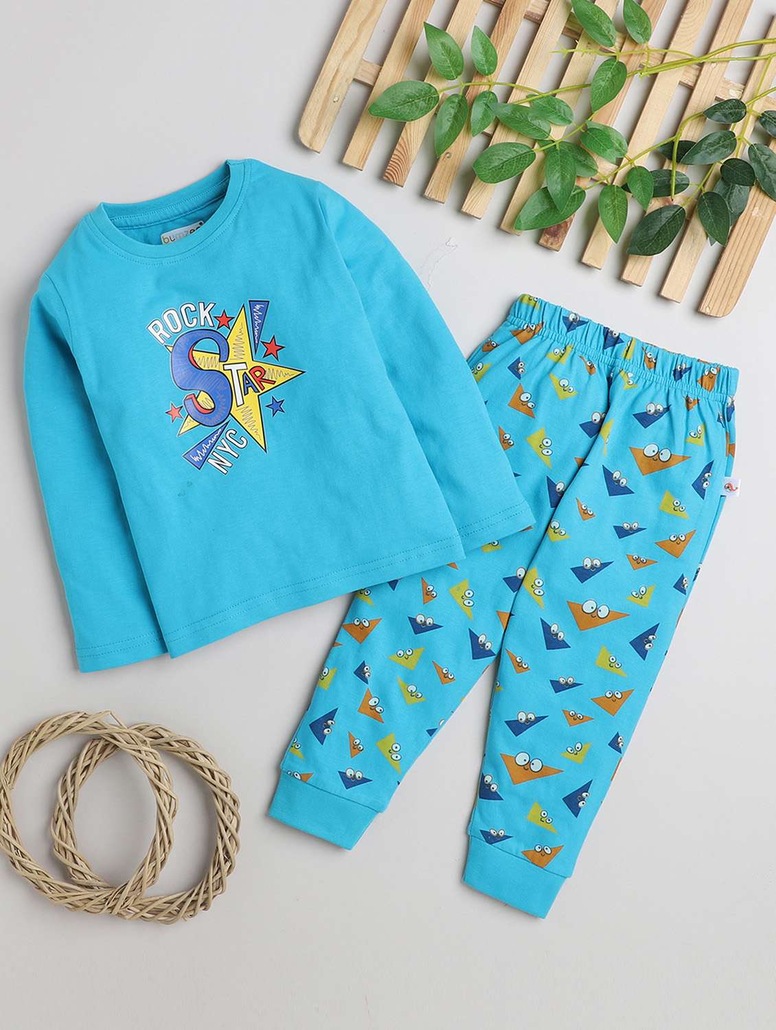 boys round neck quirkey printed nightwear pyjama set 