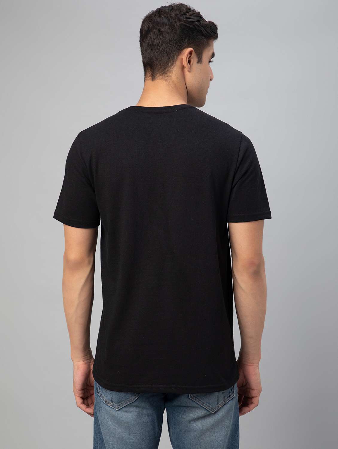 black printed short sleeve t-shirt - 20366488 -  Standard Image - 4