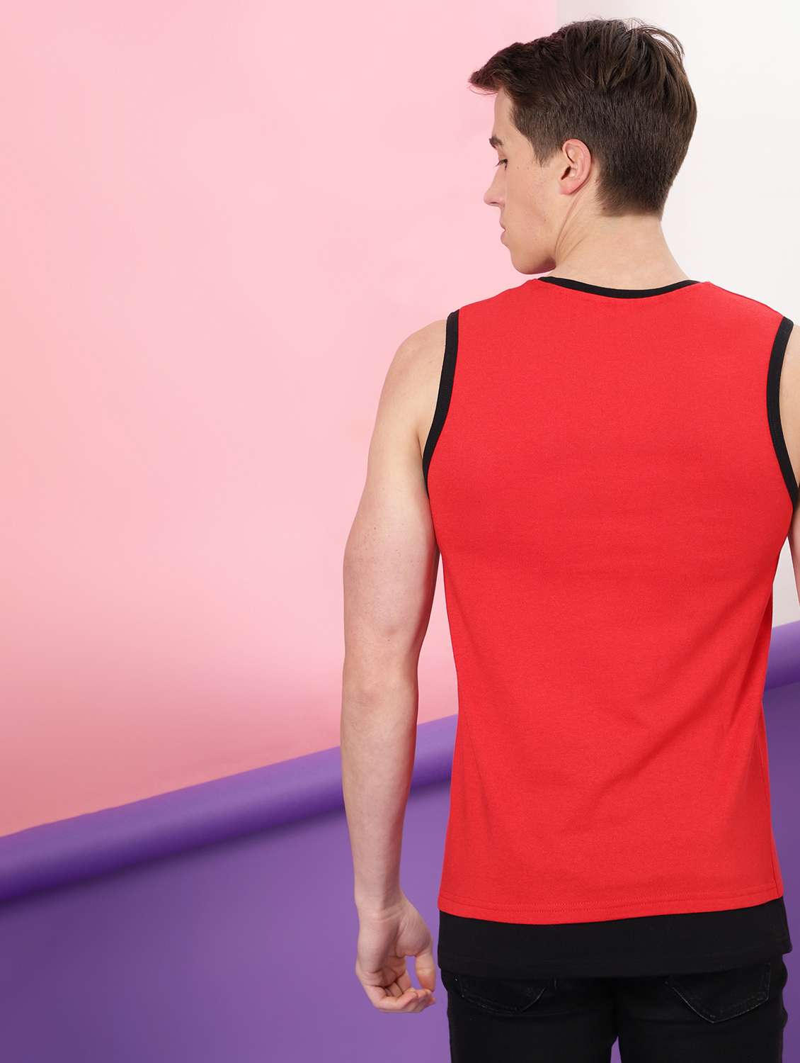 red cotton vest - 20367292 -  Standard Image - 4