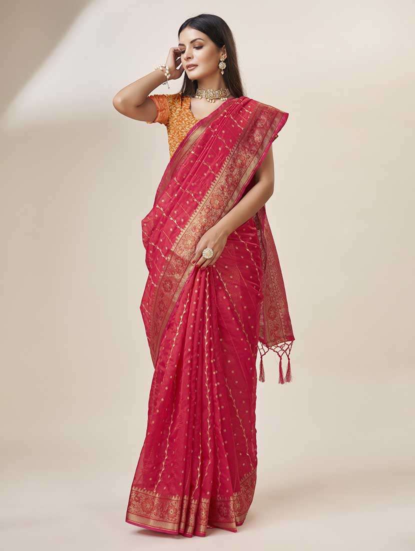red colored bordered saree with blouse - 20367489 - Standard Image - 1