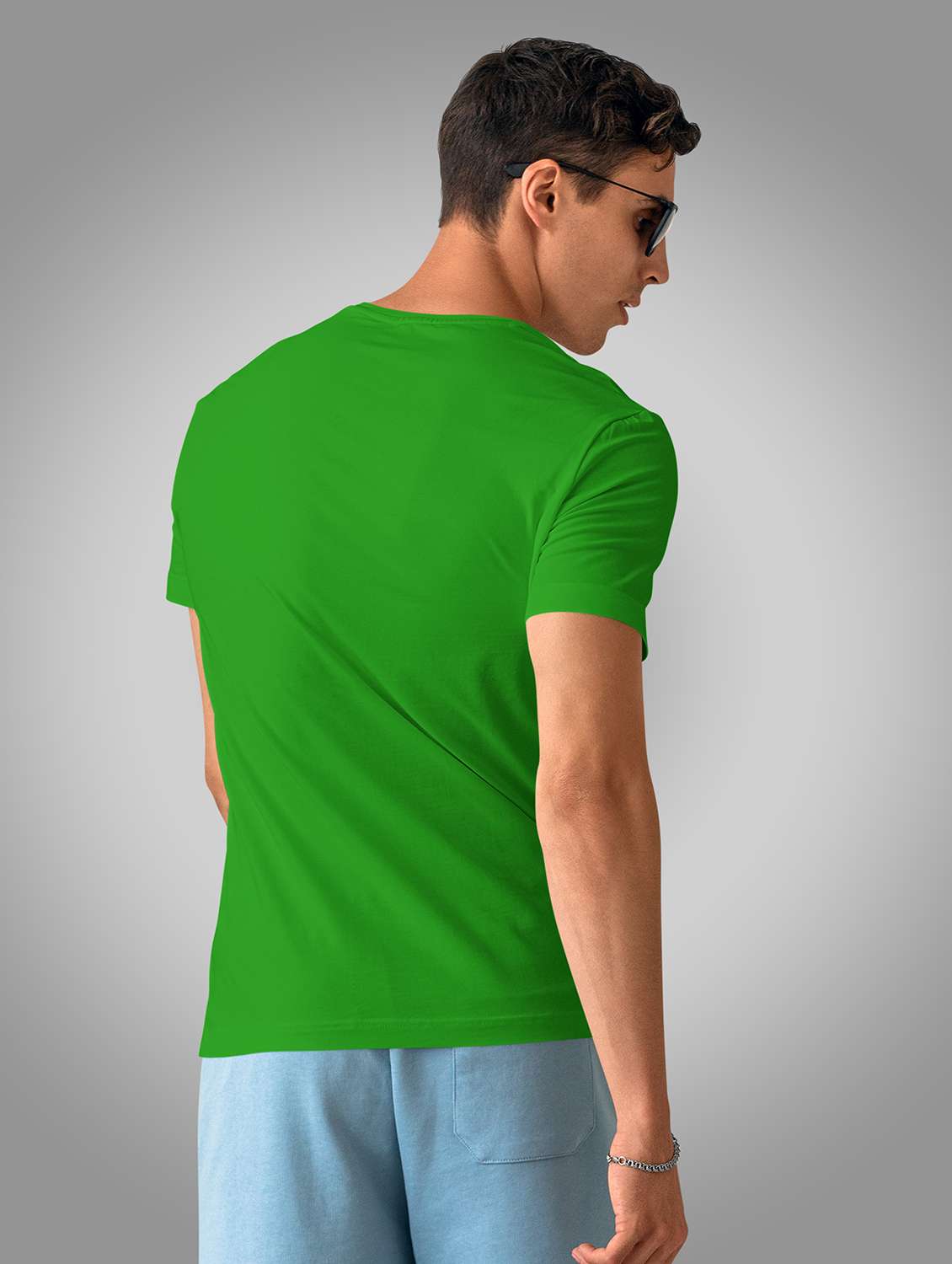 green short sleeve chest print t-shirt - 20367890 -  Standard Image - 1