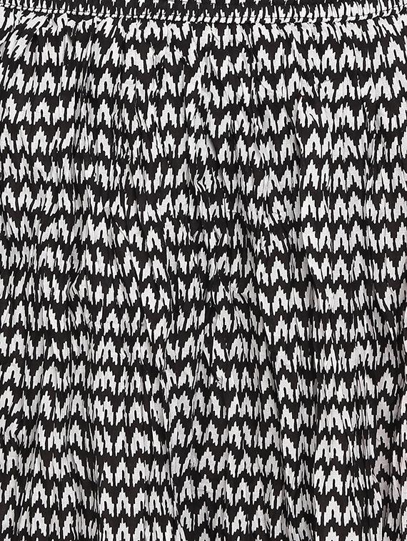 black flared long skirt - 20368830 - Standard Image - 4