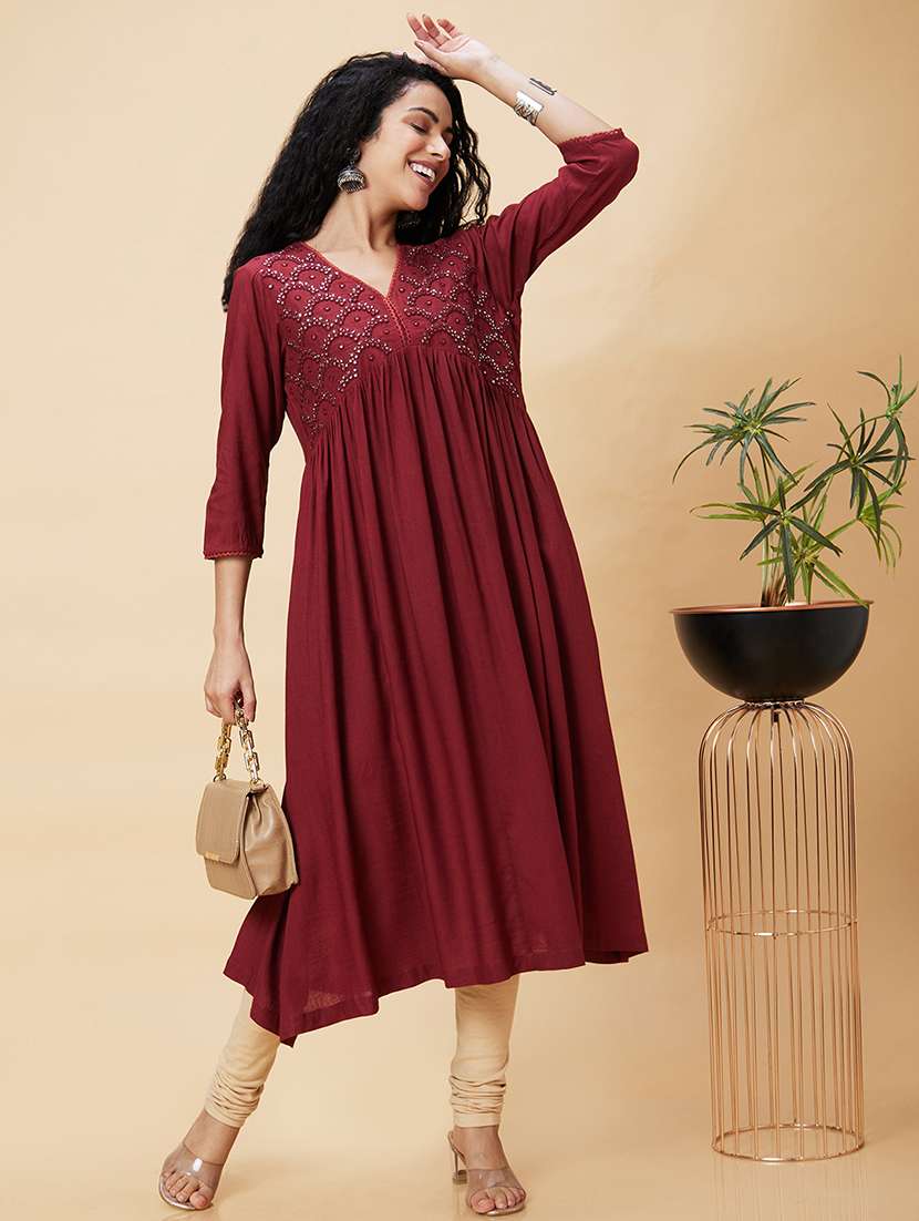 women maroon viscose a-line kurta - 20375074 -  Standard Image - 4