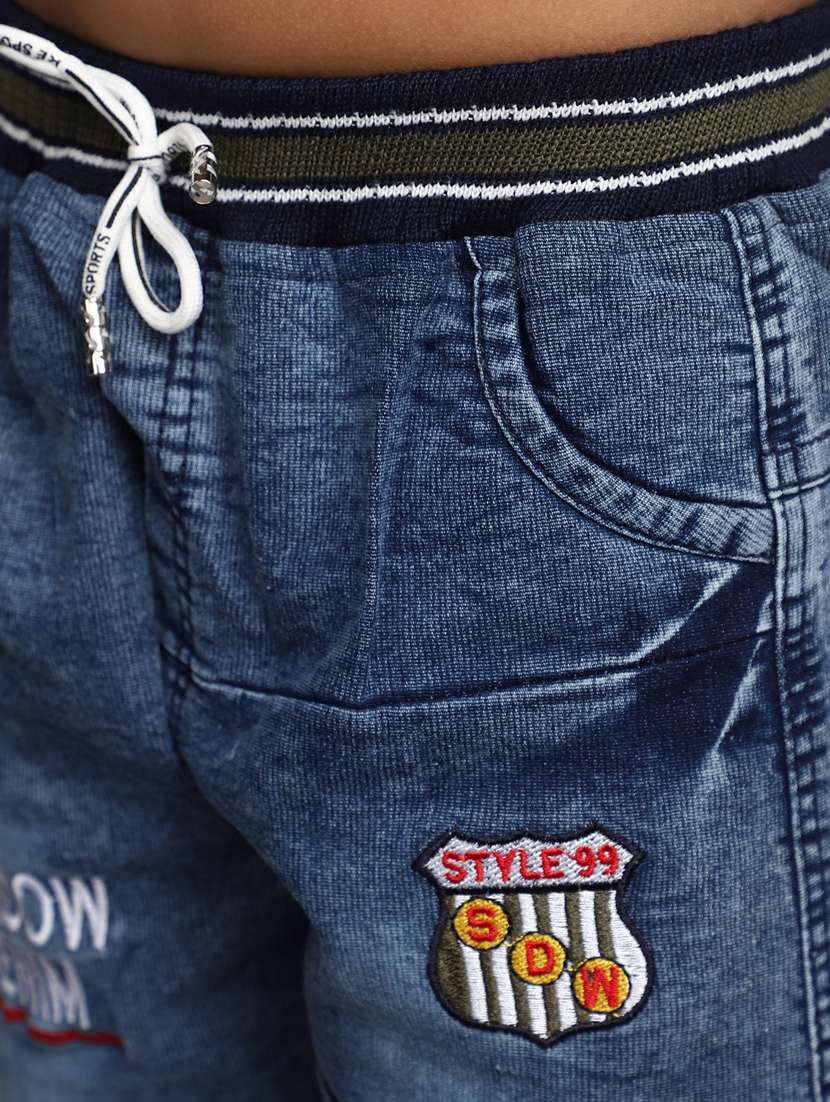 boys round neck graphic printed shorts set - 20376925 -  Standard Image - 4