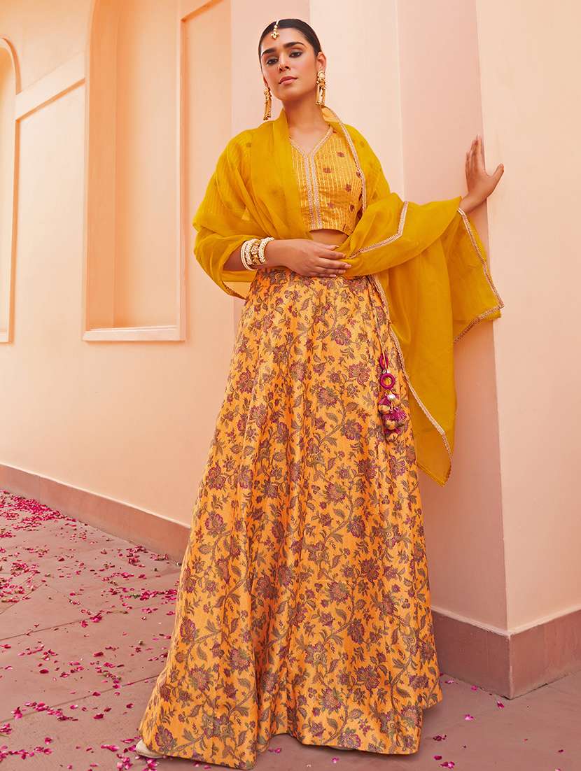 women floral printed flared lehenga choli set with dupatta